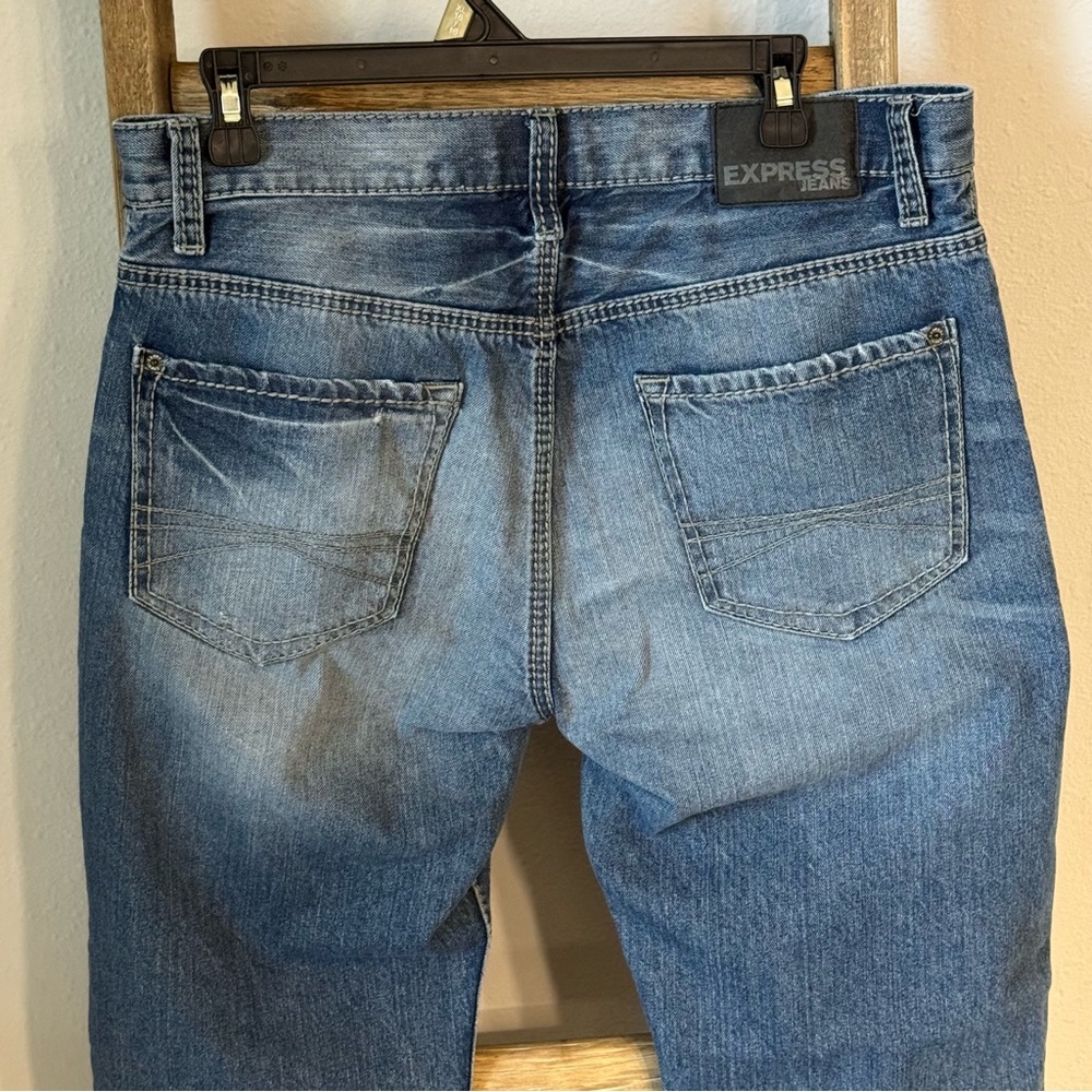 Men's Distressed Blue Jeans 34x32 - Picture 7 of 11
